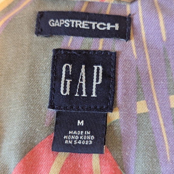 GAP Light Blue Denim Jacket with Button Accents - Picture 3 of 12